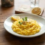 Fløyelsmyk risotto alla Milanese oppskrift, Sunn risotto med saffran, Tradisjonell Milanese-risotto med en sunn vri, Enkel oppskrift på fløyelsmyk risotto, Glutenfri risotto alla Milanese, Hvordan lage sunn risotto hjemme, Risotto med et hint av safran, Lavkalori risotto med kremaktig tekstur, Italiensk risotto med en sunn tvist, Vegetarisk risotto alla Milanese alternativ, Risotto uten fløte og smør, Langtidskokt Milanese-risotto med sunn vri, Kremet risotto med lavere fettinnhold, Risotto oppskrift perfekt til hverdagsmiddag, Klassisk italiensk risotto med en moderne vri, Milanese-risotto med et snev av sitron, Risotto med safran og sunt fokus, Familievennlig oppskrift på Milanese-risotto, Sunn og smakfull risotto for alle anledninger, Hvordan lage Milanese-risotto på en enkel måte