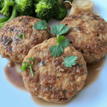 Saftige elgkarbonader med urter og havre oppskrift, hvordan lage elgkarbonader, saftig elgkarbonade steg-for-steg, elgkarbonader med havregryn, urtemarinade for elgkarbonader, beste oppskrift på saftige elgkarbonader, elgkarbonader for hele familien, elgkjøtt karbonader tips, tilbehør til elgkarbonader, sunn oppskrift på elgkarbonader, enkel oppskrift med urter og havre, hvor finne fersk elgkjøtt, krydderblanding til elgkarbonader, saftige elgkarbonader til middag, lavkalori elgkarbonader, elgkarbonader uten egg, elgkarbonader for spesielle anledninger, smakfulle elgkarbonader, elgkarbonader uten gluten, elgkarbonader med ekstra saftighet, havre som bindemiddel, riktig steking av elgkarbonader, tradisjonell elgkarbonadeoppskrift, hurtig og enkel elgkarbonaderett, hvordan forme perfekte karbonader, steketid for elgkarbonader, elgkarbonader med løk og urter, marineringstips for elgkjøtt, saftige karbonader på grillen, elgkarbonader til julebordet, hjemmelagde elgkarbonader, elgkarbonader med smak av naturen, proteinrike elgkarbonader, elgkarbonader med norsk smak, bruk av ferske urter, hvordan tilberede elgkarbonader, saftig elgkjøttoppskrift, oppskrift på karbonader med havre, elgkarbonader til festmat, smakfulle variasjoner av elgkarbonader, elgkarbonader uten melk, urtemiks for elgkarbonader, steke elgkarbonader i ovn, elgkarbonader på tradisjonelt vis, elgkarbonader med potetmos, hvordan unngå tørre karbonader, urter som passer til elgkjøtt, elgkarbonader og saus, perfekte elgkarbonader hver gang, saftige karbonader med smakfull skorpe, bruk av havregryn i karbonader, oppskrift for barnevennlige elgkarbonader, elgkarbonader til frokost, tips for saftige karbonader, smakfulle elgkarbonader på tur, næringsrike elgkarbonader, elgkarbonader med lett krydder, stor porsjon elgkarbonader, karbonader uten tilsetningsstoffer, saftighet gjennom riktig steking, smak og tekstur på elgkarbonader, elgkarbonader med frisk smak, tilpass oppskriften til kostholdet, tilberedningstips for elgkarbonader, elgkarbonader med røkt smak, hvordan få saftige karbonader, elgkarbonader til hverdagsmiddag, elgkarbonader til barn og voksne, oppskrift på saftige karbonader, havre som sunn ingrediens, krydderurter for ekstra smak, elgkarbonader til grilling, rask mat med elg, smakfull topping til karbonader, hvordan tilberede saftig elg, beste urter for smak, oppbevaring av elgkarbonader, elgkarbonader med smakfull saus, tradisjonsrik elgmiddag, hjemmelagde karbonader med havre.