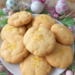 Påskefine mørdeigskaker med fullkorn og sitrus, Mørdeigskaker med sitronsmak oppskrift, Sunne fullkornskaker med sitrusfyll, Enkle påskemørdeigskaker med twist, Mørdeigskaker til påske med sitrus, Fullkornsmørdeig med friskt sitruspreg, Hvordan lage påskefine mørdeigskaker, Sitronmørdeigskaker til påskebordet, Smakfulle fullkornsmørdeigskaker til fest, Sitrusfylte mørdeigskaker, Hjemmelagde mørdeigskaker med sitrus, Fullkornskaker til påske med frisk smak, Tips for perfekte sitrusmørdeigskaker, Sprø mørdeigskaker med sitronfyll, Påskemørdeig med fullkornstilsetning, Sitrusmørdeigskaker til et sunt valg, Mørdeigskaker med saftig sitrusfyll, Oppskrift på påskekaker med fullkorn, Friske og sprø mørdeigskaker, Mørdeigskaker med et hint av sitron.