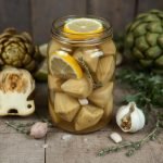 Hjemmelagde syltede artisjokker oppskrift, Enkel oppskrift på syltede artisjokker, Hvordan lage syltede artisjokker hjemme, Syltede artisjokker med hvitløk og urter, Beste metode for hjemmelagde syltede artisjokker, Syltede artisjokker med olivenolje, Aromatiske syltede artisjokker til tapas, Oppskrift på hjemmelagde artisjokker i eddik, Lag dine egne syltede artisjokker enkelt, Syltede artisjokker til salat og pasta, Hvordan konservere artisjokker i olje, Syltede artisjokker med sitron og krydder, Hjemmelagde syltede artisjokker for nybegynnere, Syltede artisjokker med hint av chili, Langtidsholdbare syltede artisjokker, Syltede artisjokker med smak av middelhavet, Feilfri oppskrift på syltede artisjokker, Hjemmelagde syltede artisjokker med dill, Klassiske syltede artisjokker med krydder, Lag artisjokker på italiensk vis hjemme.